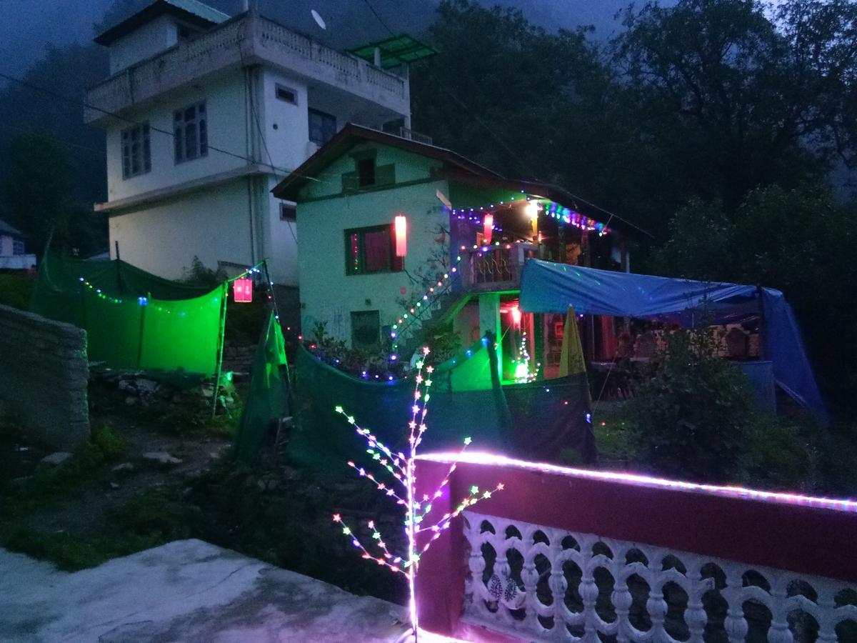 Moksha Hotel Kasol Exterior photo